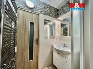 Prodej bytu 3+1, Uhlířské Janovice, 1. máje, 70 m2