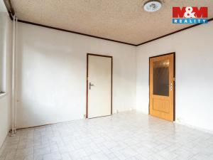 Prodej bytu 2+1, Orlová - Lutyně, Karla Dvořáčka, 43 m2