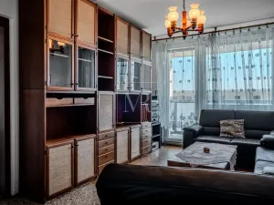 Prodej bytu 3+1, Praha - Kobylisy, Luhovská, 74 m2