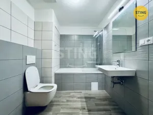 Pronájem bytu 1+kk, Pardubice, U Sportovní školy, 38 m2