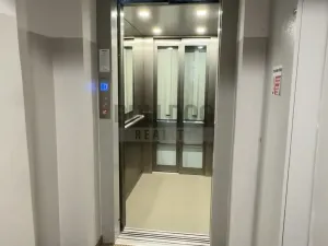 Pronájem bytu 3+kk, Praha - Libeň, Zenklova, 68 m2