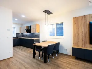 Prodej rodinného domu, Strupčice, 170 m2