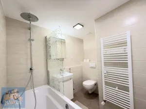 Prodej bytu 2+kk, Praha - Troja, Hnězdenská, 43 m2