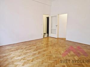 Pronájem bytu 1+1, Praha - Vinohrady, Kouřimská, 35 m2