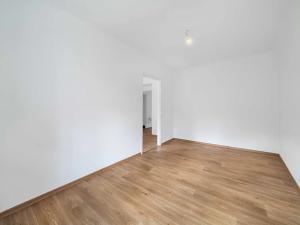 Prodej bytu 3+1, Plzeň, Thámova, 68 m2