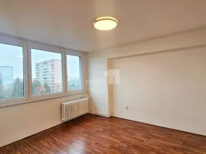 Pronájem bytu 1+1, Kolín - Kolín II, Dělnická, 31 m2