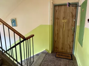 Prodej bytu 2+kk, Lubenec, Náměstí, 52 m2