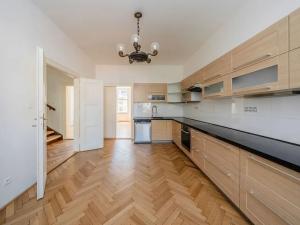 Pronájem vily, Praha - Střešovice, Cukrovarnická, 227 m2