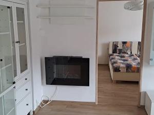 Prodej bytu 2+1, Meziměstí, Tovární, 66 m2