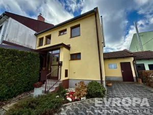 Prodej rodinného domu, Krnov, Pod Rozhlednou, 145 m2