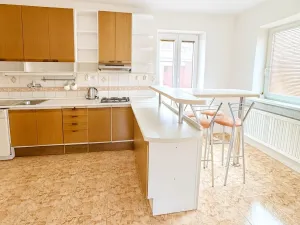 Prodej rodinného domu, Pardubice, 244 m2