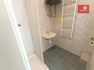 Pronájem bytu 1+1, Dubí - Pozorka, Sadová, 40 m2