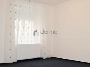 Pronájem kanceláře, Praha, Koldínova, 107 m2