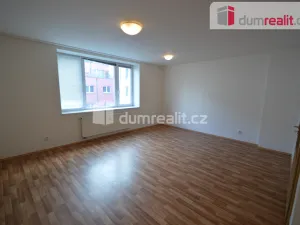 Pronájem bytu 1+kk, Praha - Modřany, Vorařská, 39 m2