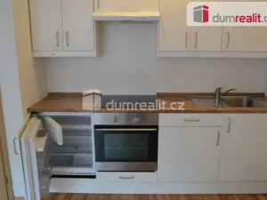 Pronájem bytu 1+kk, Praha - Modřany, Vorařská, 39 m2