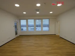 Pronájem kanceláře, Modletice, 200 m2
