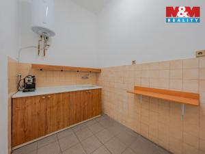 Prodej obchodního prostoru, Šarovy, 400 m2