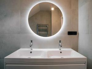 Prodej rodinného domu, Dolní Břežany, U Lesa, 150 m2