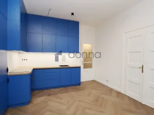 Pronájem bytu 3+kk, Praha, Sokolovská, 95 m2