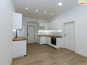 Prodej bytu 2+kk, Praha - Libeň, Novovysočanská, 37 m2