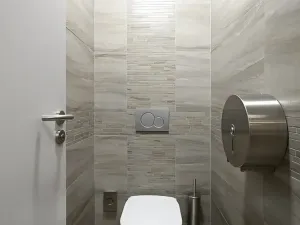 Pronájem kanceláře, Praha - Vinohrady, Šafaříkova, 131 m2