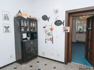 Pronájem obchodního prostoru, Praha - Smíchov, U Okrouhlíku, 120 m2