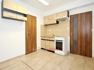Pronájem bytu 2+kk, Znojmo, Kollárova, 35 m2