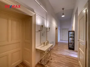 Prodej bytu 3+1, Praha - Smíchov, Malátova, 115 m2