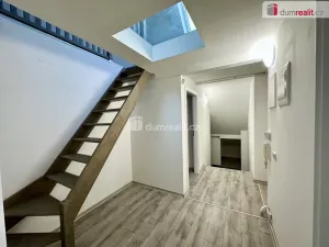 Prodej bytu 4+1, Karlovy Vary, Kolmá, 119 m2