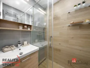 Prodej bytu 2+1, Praha - Troja, Na Šutce, 56 m2