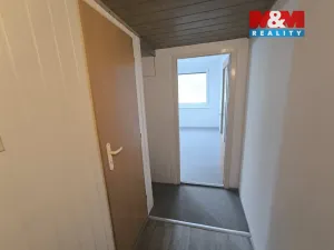 Pronájem bytu 1+kk, Ústí nad Labem - Krásné Březno, Žežická, 30 m2