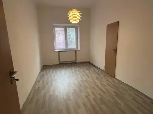 Pronájem bytu 3+1, Ostrava, Kosmova, 83 m2