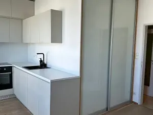 Pronájem bytu 1+kk, Praha - Vysočany, Pod Harfou, 33 m2