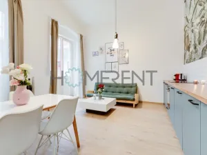 Pronájem bytu 2+kk, Praha - Karlín, Prvního pluku, 55 m2