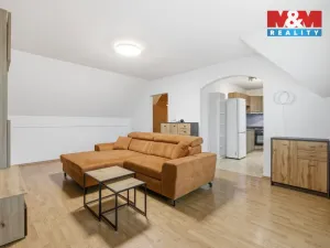 Pronájem bytu 2+1, Nupaky, K Parku, 63 m2