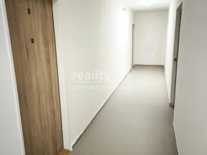 Pronájem bytu 2+kk, Kostelec nad Labem, Na Sídlišti, 34 m2