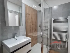 Pronájem bytu 2+1, Krnov - Pod Cvilínem, SPC H, 50 m2