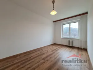 Pronájem bytu 2+1, Krnov - Pod Cvilínem, SPC H, 50 m2