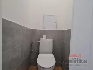 Pronájem bytu 2+1, Krnov - Pod Cvilínem, SPC H, 50 m2