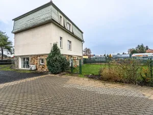 Prodej obchodního prostoru, Praha - Štěrboholy, Ústřední, 280 m2