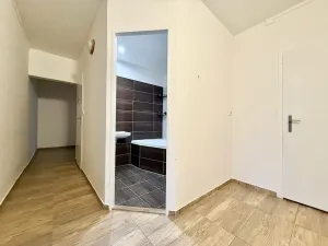 Pronájem bytu 3+1, Ústí nad Labem - Krásné Březno, V Oblouku, 72 m2