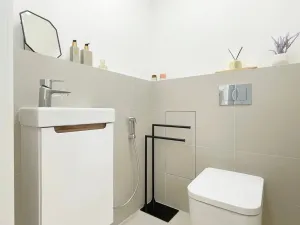 Pronájem bytu 2+kk, Praha, Armády, 53 m2