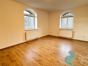 Pronájem bytu 2+1, Včelná, 79 m2