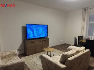 Pronájem bytu 3+kk, Karlovy Vary - Dvory, Chebská, 60 m2