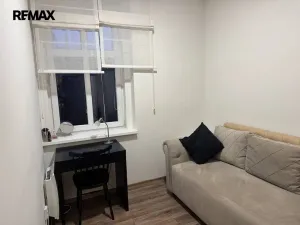 Pronájem bytu 3+kk, Karlovy Vary - Dvory, Chebská, 60 m2