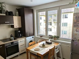 Prodej bytu 3+1, Strašice, 77 m2