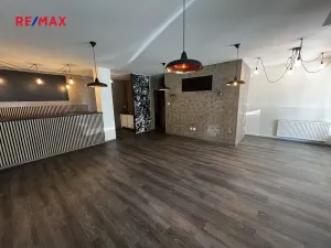 Pronájem obchodního prostoru, Uherské Hradiště, Dlouhá, 75 m2