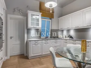 Prodej bytu 2+kk, Karlovy Vary, Vřídelní, 63 m2