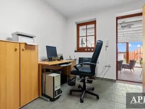 Prodej obchodního prostoru, Uherský Brod, Masarykovo nám., 275 m2