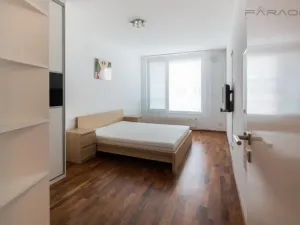 Pronájem bytu 2+kk, Praha - Smíchov, Švédská, 60 m2